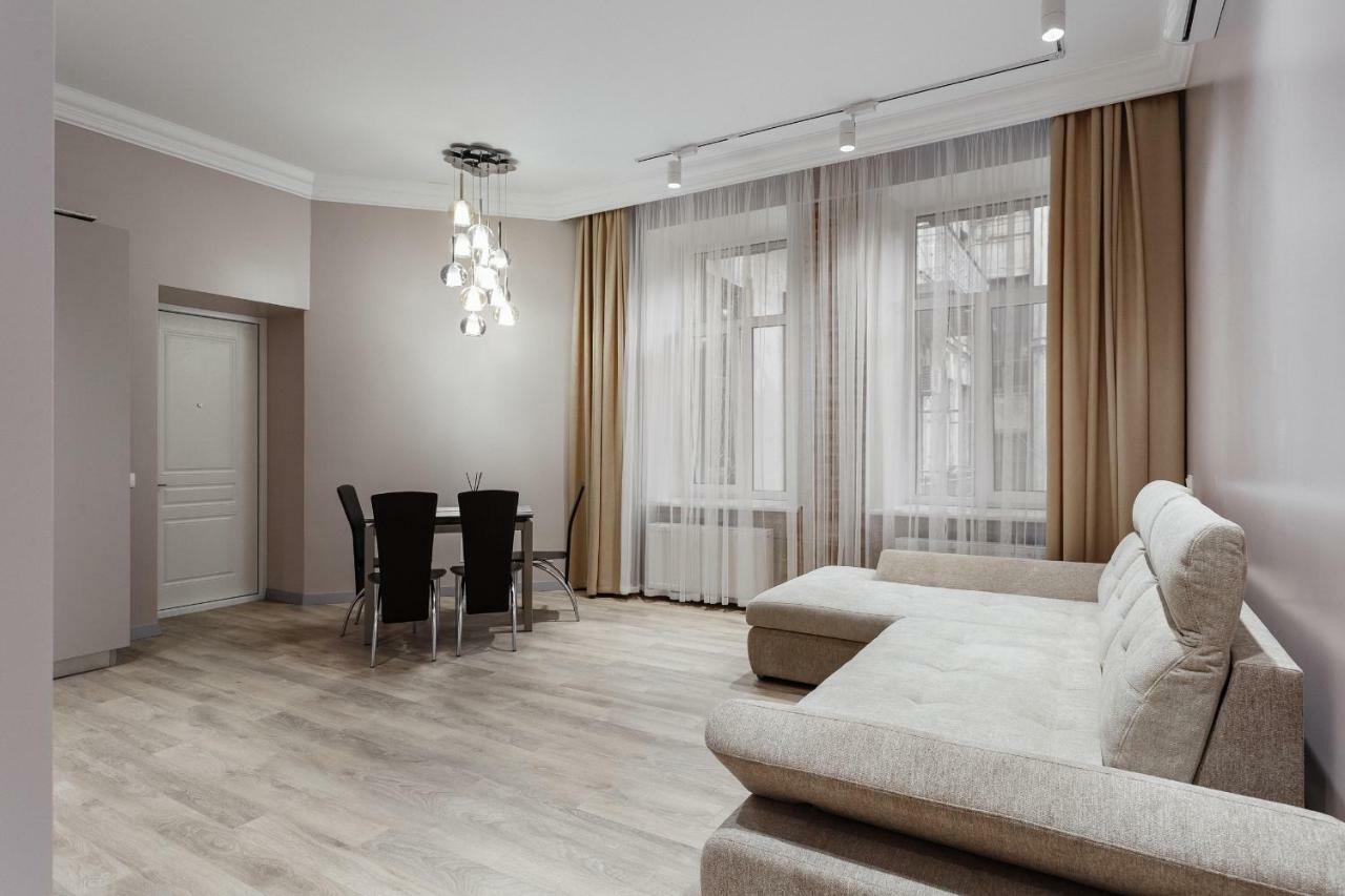 Central Barkar Apartments Odesa Exterior foto